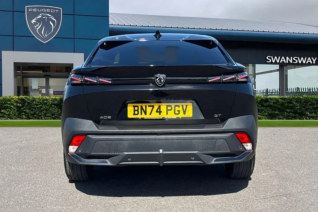 Usado Peugeot 408 GT 129 CV (94 kW) 2024 Negro SUV