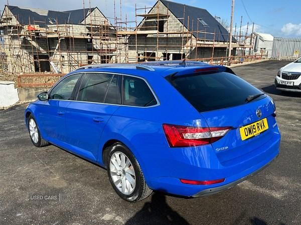 Used Skoda Superb SE Technology 150 HP (110 kW) 2019 Blue Estate