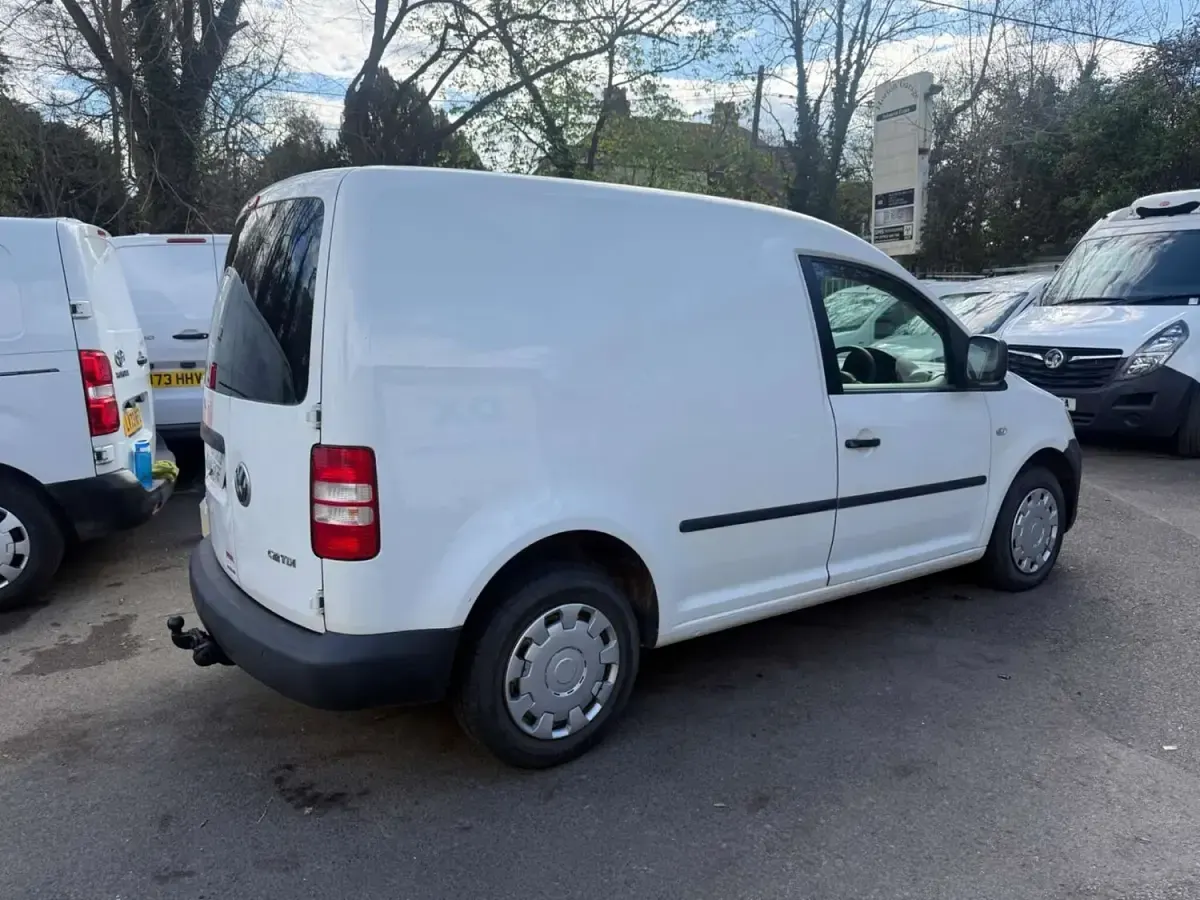 Used VW Caddy Startline 102 HP (75 kW) 2013 White MPV