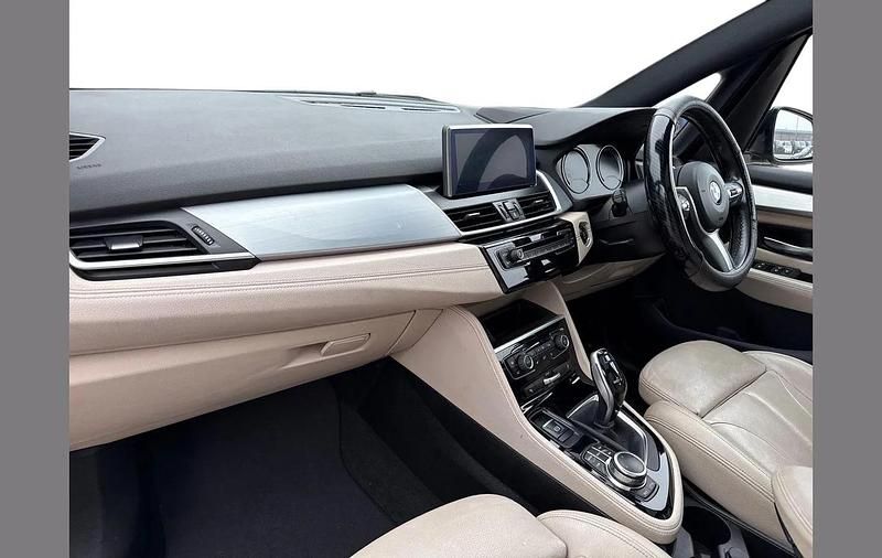 Used BMW 220 M Sport 187 HP (137 kW) 2019 Black Estate