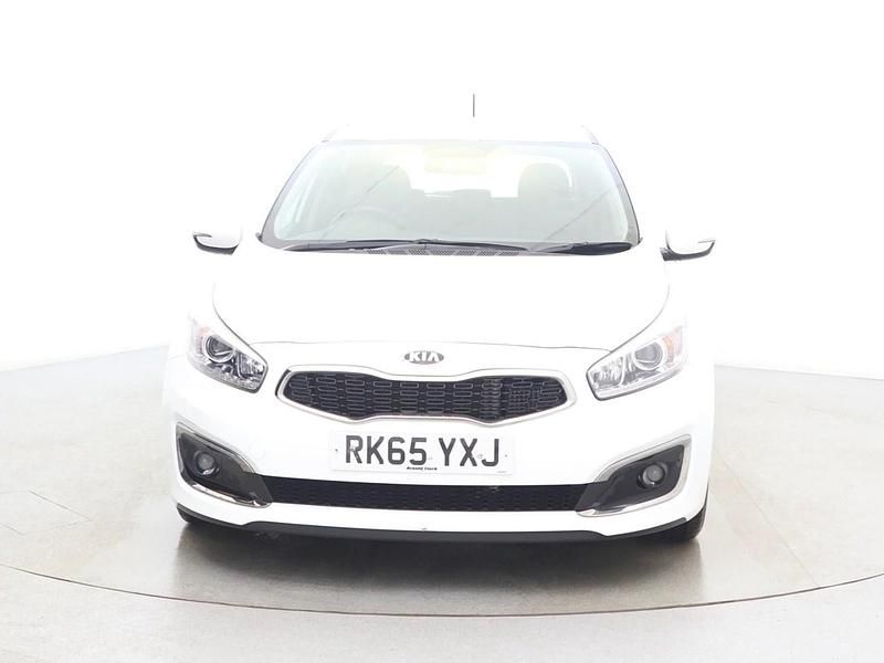 Used Kia Ceed 2015 White Hatchback