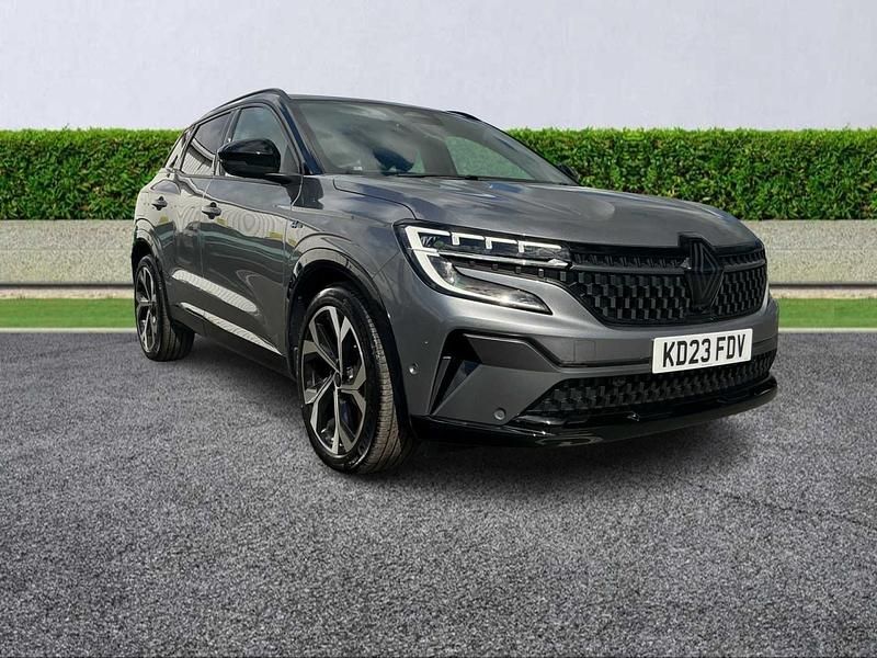 Grey Used 2023 Renault Austral Iconic Esprit Alpine SUV | £24,399 (Fair price) - Image 1/4
