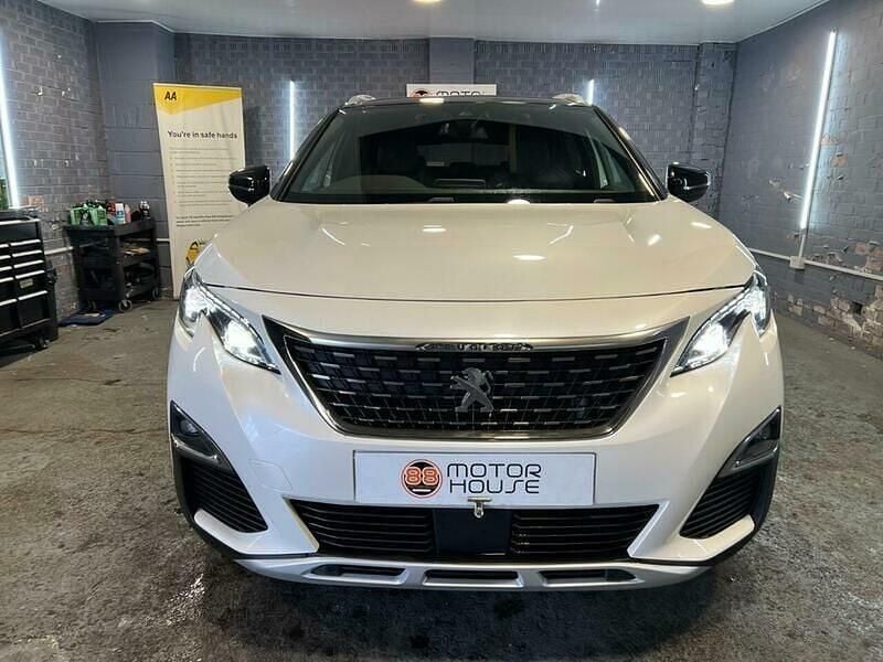 Used Peugeot 3008 Premium 2019 White Hatchback