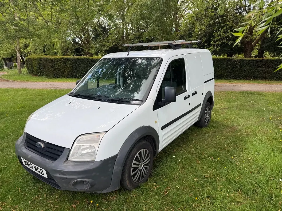 Used Ford Transit Connect 75 HP (55 kW) 2013 White MPV