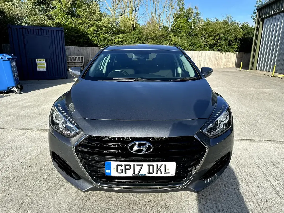 Used Hyundai i40 SE 141 HP (103 kW) 2017 Silver Sedan