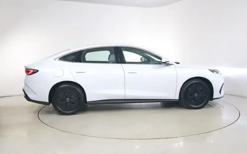 New BYD Seal Boost 184 HP (135 kW) 2026 White Sedan