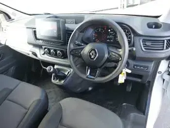 Used Renault Trafic 2024 White MPV