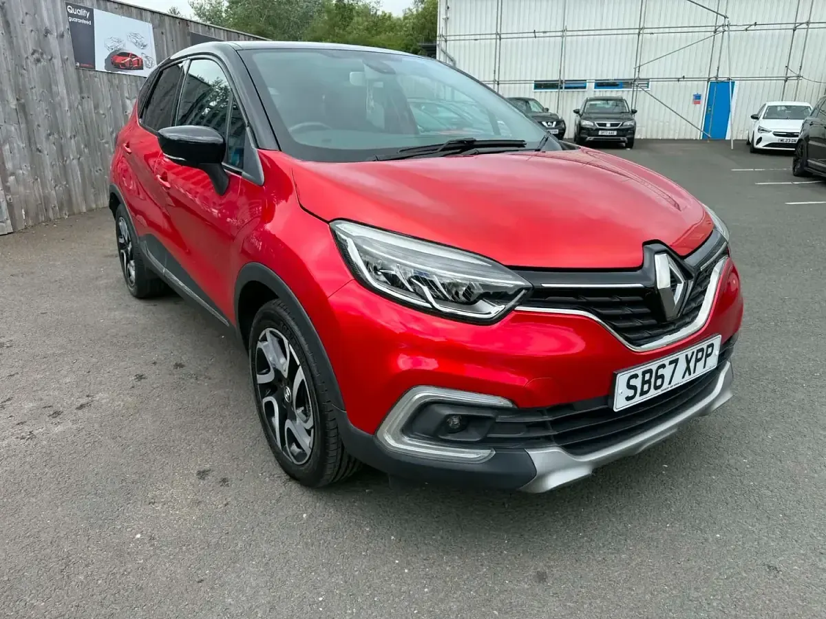 Used Renault Captur Dynamique 2018 Red SUV