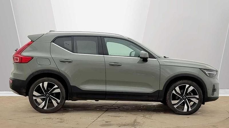 Used Volvo XC40 Ultra 197 HP (144 kW) 2025 Green SUV