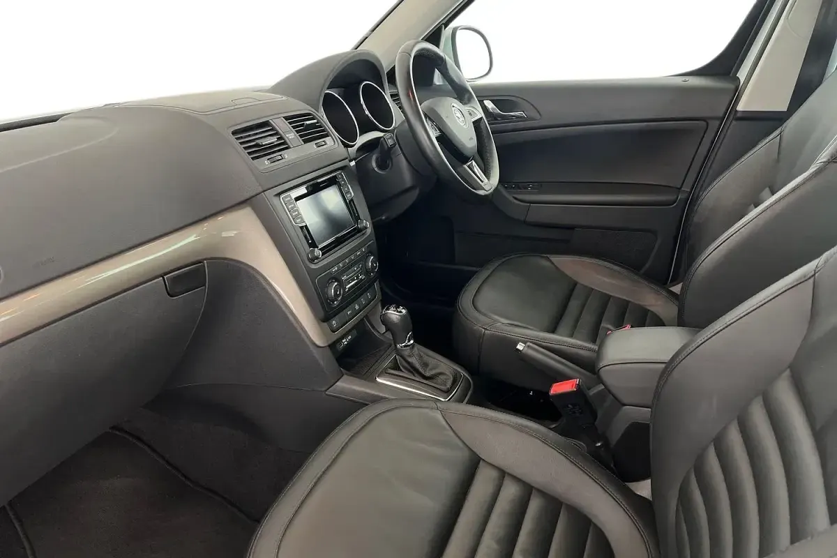 Used Skoda Yeti Drive 150 HP (110 kW) 2017 White SUV
