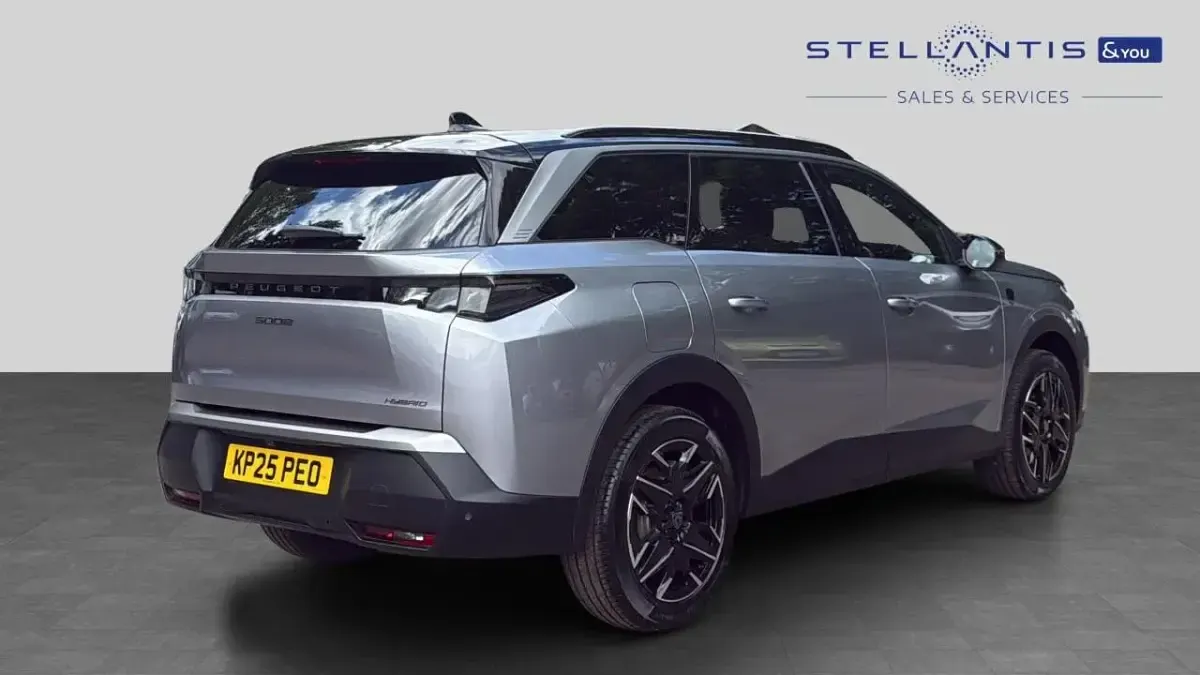 Used Peugeot 5008 GT 134 HP (98 kW) 2025 Grey SUV