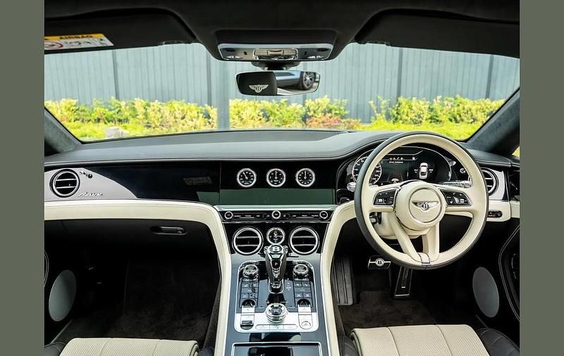 Used Bentley Continental GT 542 HP (398 kW) 2023 Grey Coupe