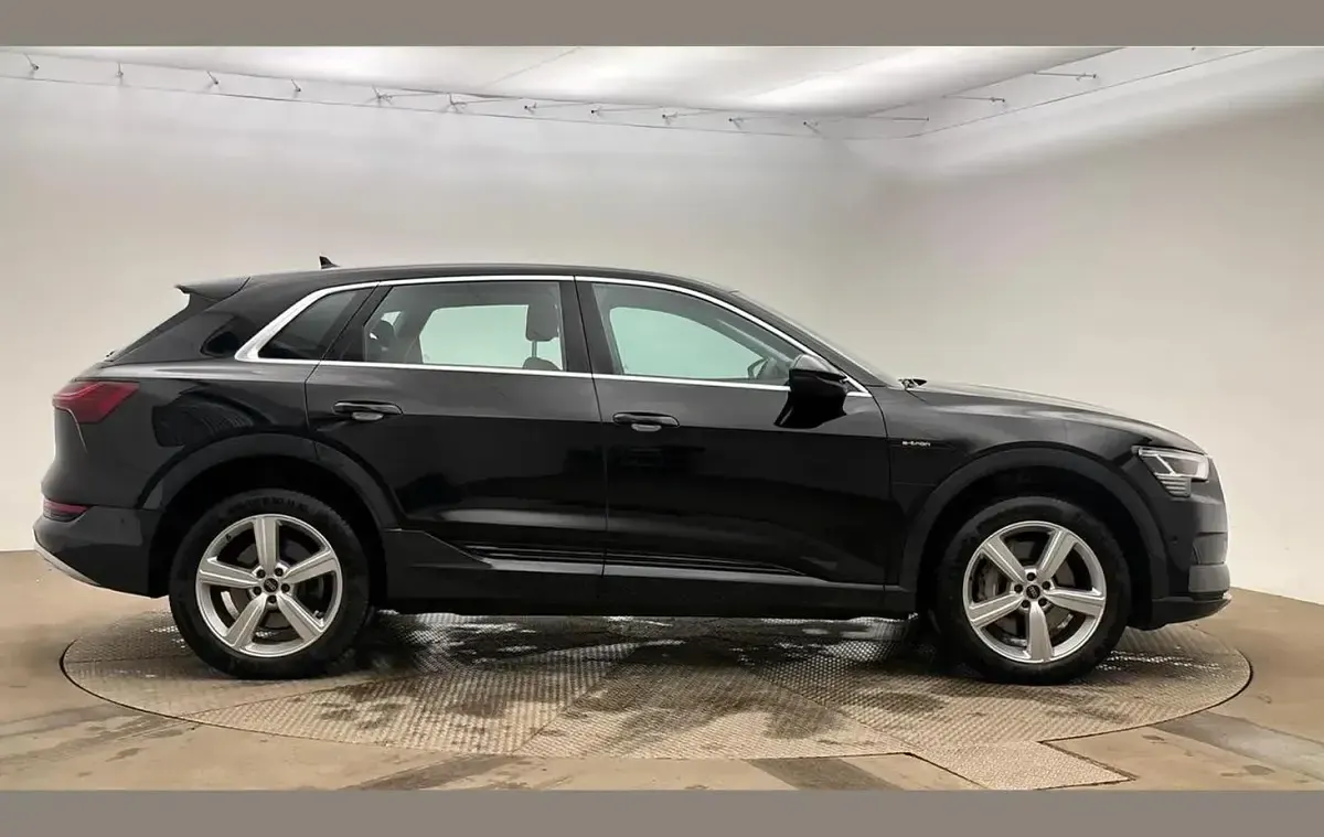 Used Audi e-tron Advanced 300 kW (408 HP) 2022 Black SUV