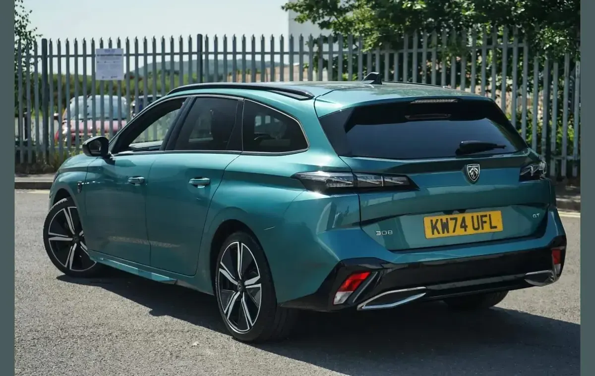 Used Peugeot 308 GTi 134 HP (98 kW) 2024 Blue Hatchback