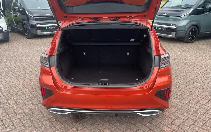 Used Kia Ceed GT-Line 160 HP (117 kW) 2023 Orange Hatchback