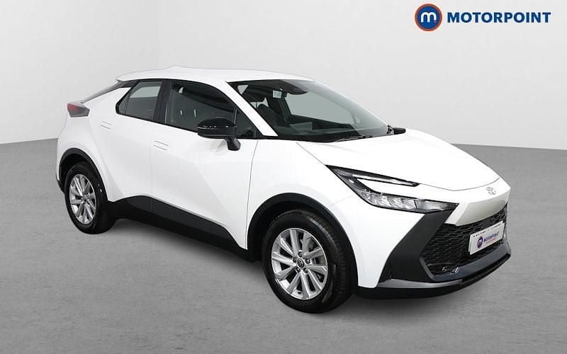 Used 2025 Toyota C-HR SUV | £23,399 (Good price) - Image 1/4