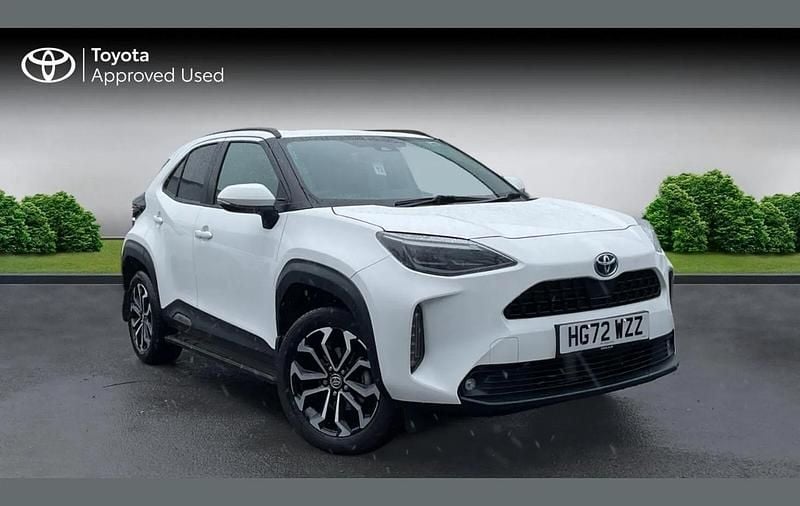 Used Toyota Yaris Cross Design 113 HP (83 kW) 2023 White SUV