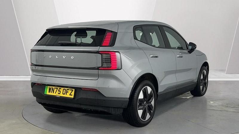 Usado Volvo EX30 Core 200 kW (272 HP) 2025 Cinzento SUV