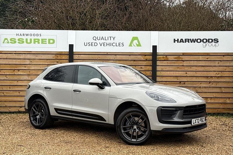 Grey Used 2022 Porsche Macan SUV | £51,690 (A bit pricey) - Image 1/4