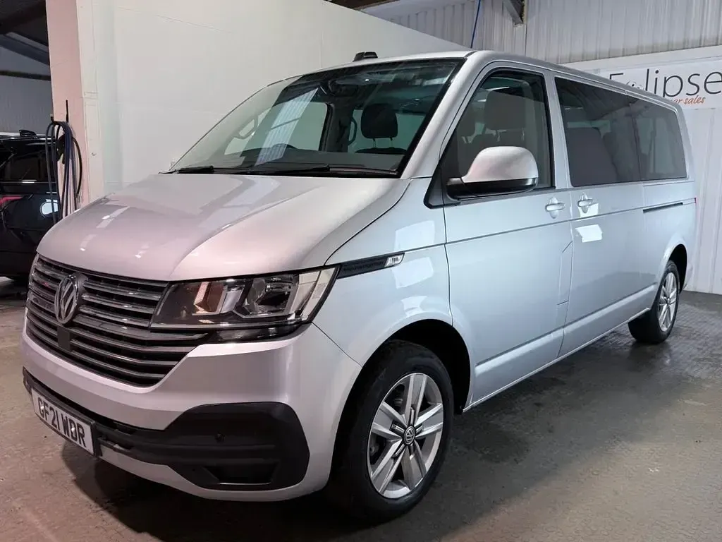 Second-hand VW Transporter SE 150 CP (110 kW) 2021 Argintiu Van