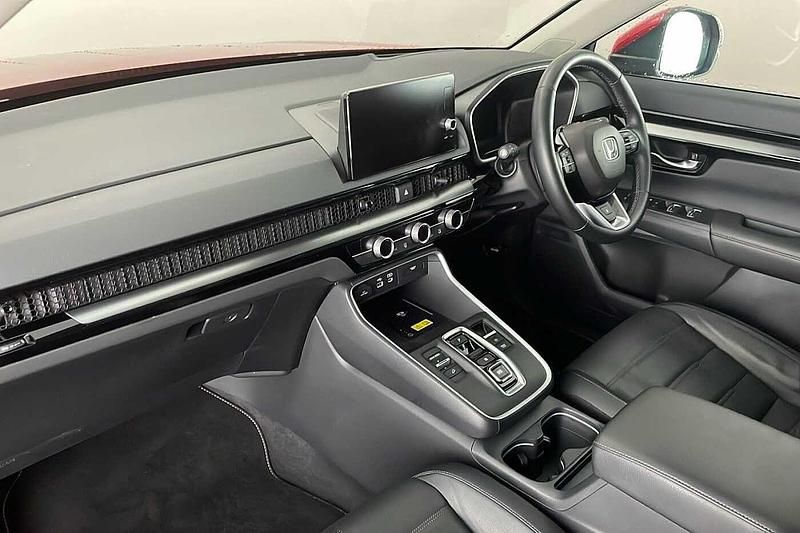 Used Honda CR-V Advance 184 HP (135 kW) 2024 Red SUV