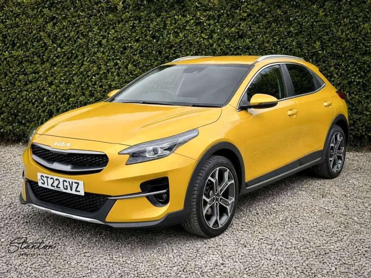 Used Kia XCeed 2022 Yellow SUV
