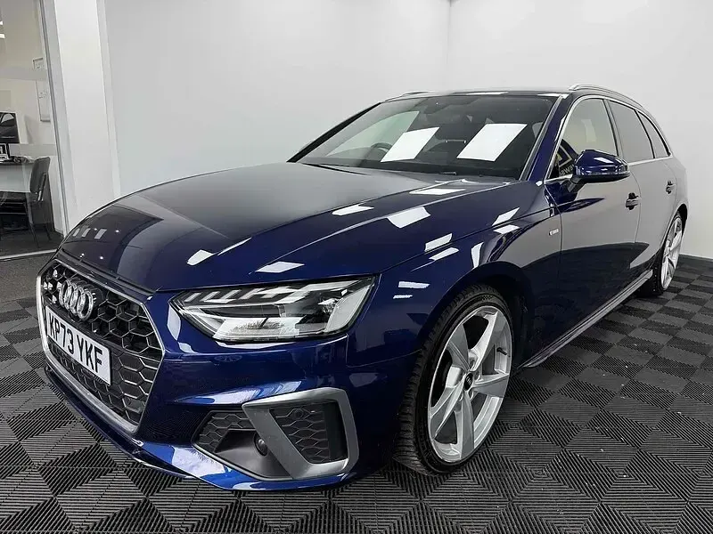 Used Audi A4 S-Line 2023 Blue Estate