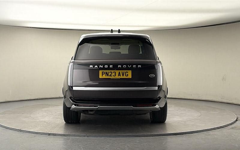 Used Land Rover Range Rover Autobiography 349 HP (256 kW) 2025 SUV
