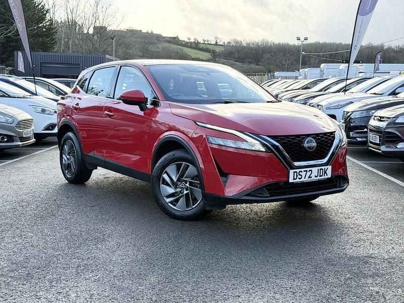 Red Used 2022 Nissan Qashqai Acenta Premium SUV | £14,495 (Fair price) - Image 1/4
