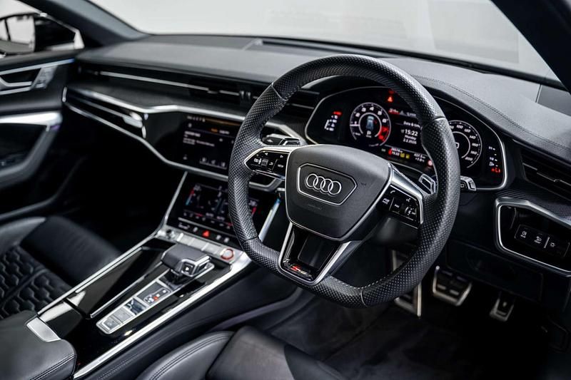 Begagnad Audi RS6 Performance 2020 Grå Kombi