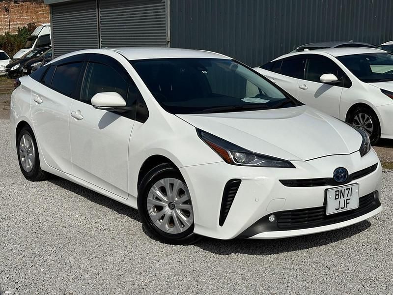 White Used 2021 Toyota Prius Hatchback | £15,495 (Fair price) - Image 1/4