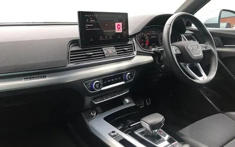 Used Audi Q5 S-Line 265 HP (194 kW) 2024 SUV