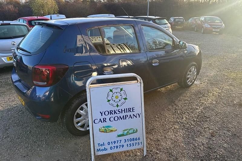 Used 2017 Dacia Sandero Ambiance | £2,995 (Good price) - Image 1/1