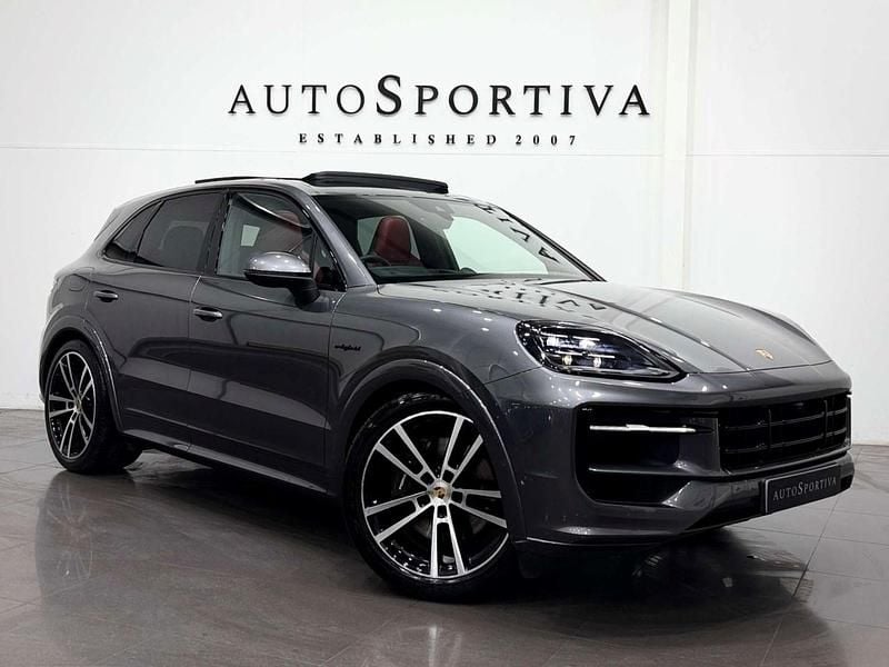 Begagnad Porsche Cayenne 470 HK (345 kW) 2024 SUV