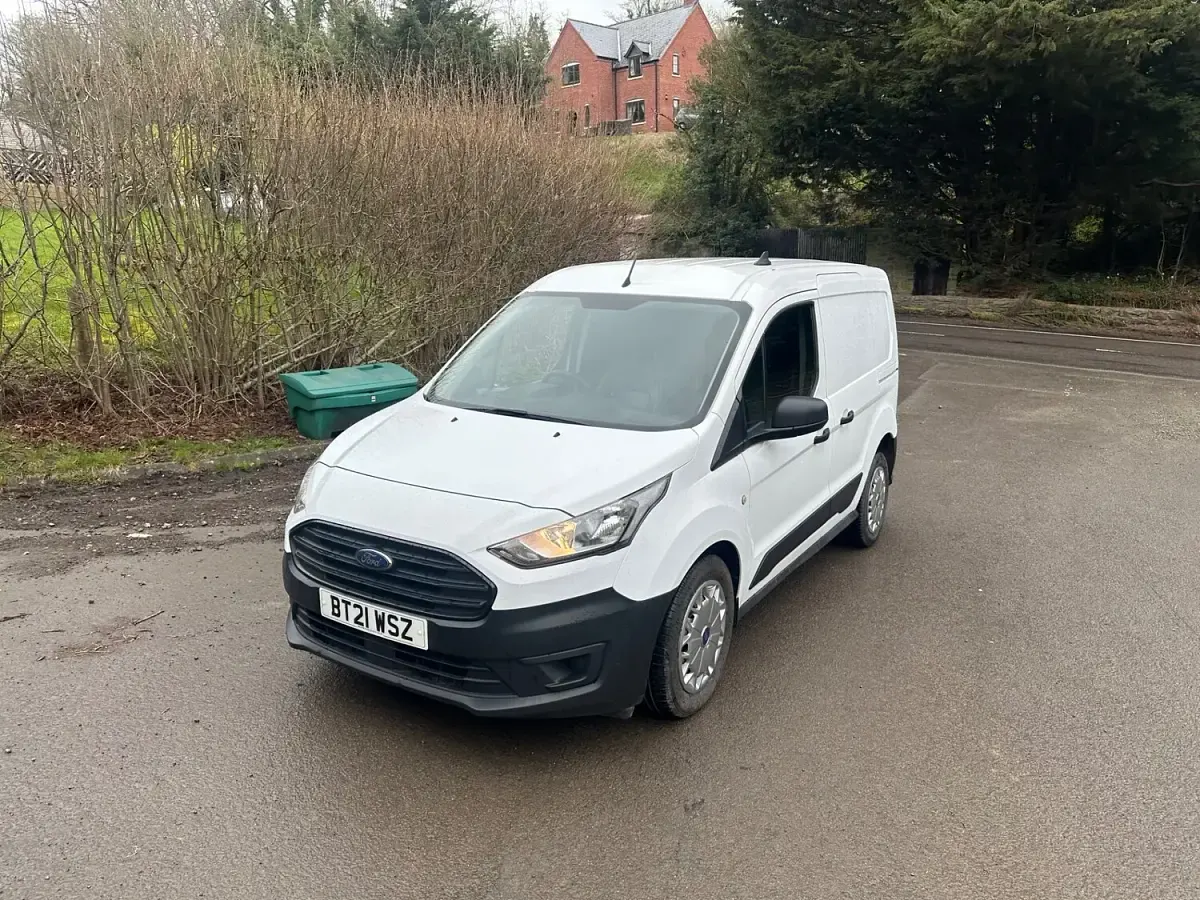 Used Ford Transit 100 HP (73 kW) 2021 White Van