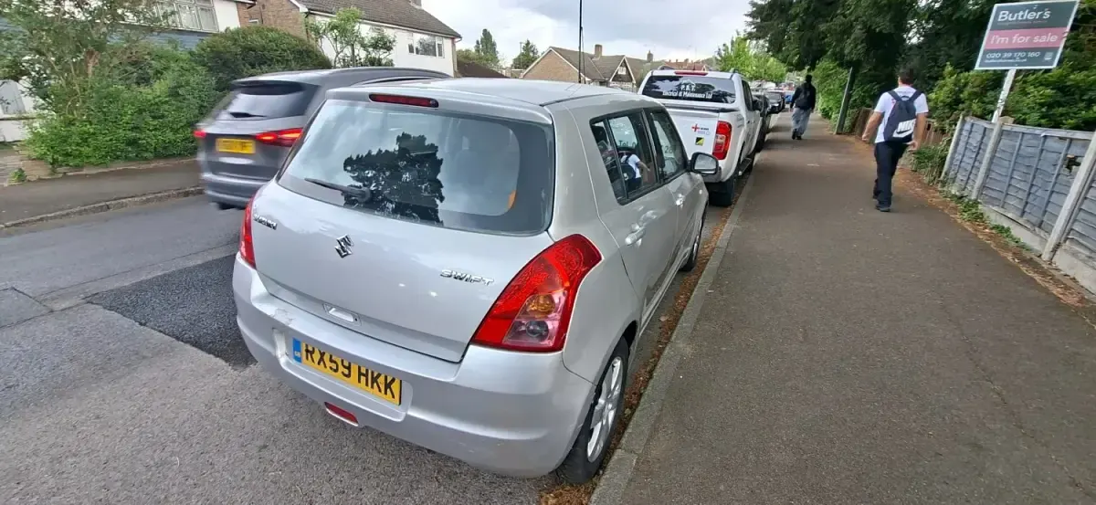 Usado Suzuki Swift GLX 101 HP (74 kW) 2009 Prateado Citadino