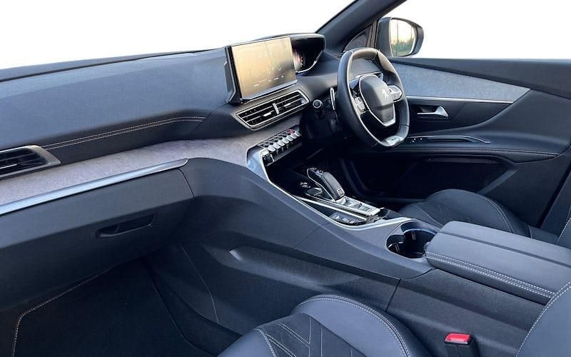 Used Peugeot 3008 Premium 131 HP (96 kW) 2022 Estate