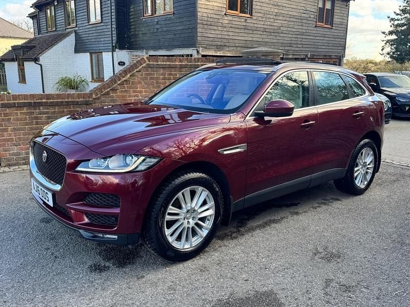 Used Jaguar F-Pace Portfolio 180 HP (132 kW) 2016 Red SUV