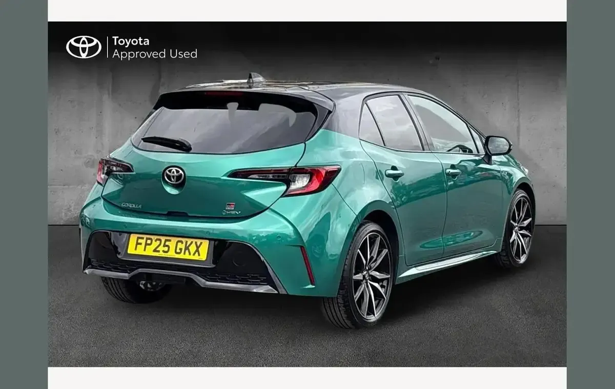 Used Toyota Corolla Sport 140 HP (102 kW) 2025 Green Hatchback