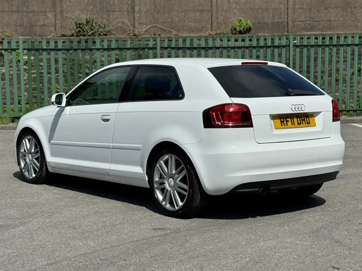 Used Audi A3 138 HP (101 kW) 2011 White Hatchback