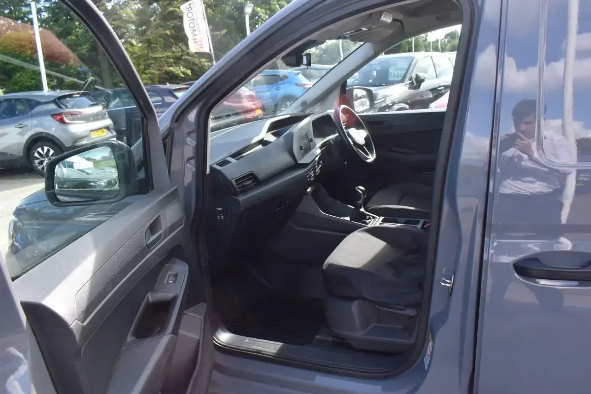 Used VW Caddy S 102 HP (75 kW) 2023 Grey MPV