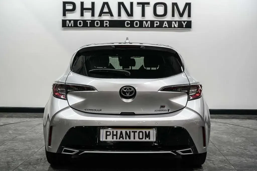 Used Toyota Corolla Sport 122 HP (89 kW) 2022 Silver Hatchback