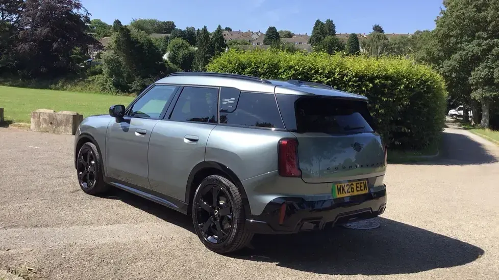 Used Mini Countryman 227 kW (309 HP) 2026 Green SUV