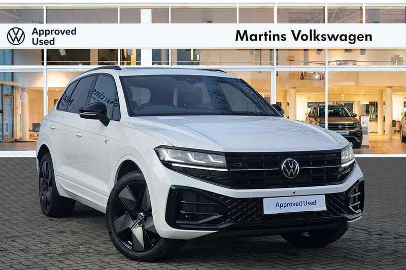 White Used 2024 VW Touareg Black Edition SUV | £53,995 (Fair price) - Image 1/4