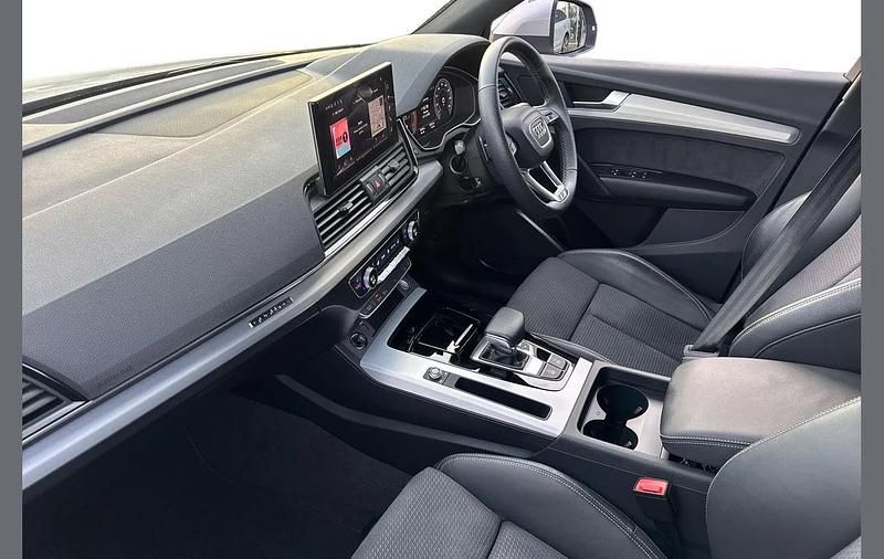 Used Audi Q5 S-Line 200 HP (147 kW) 2022 Silver SUV