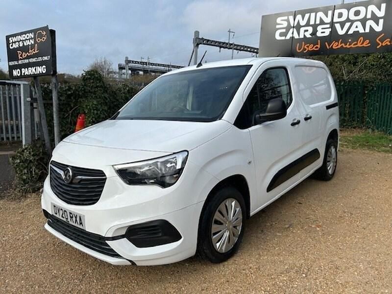 Used Vauxhall Combo Sportive 100 HP (73 kW) 2020 White Van