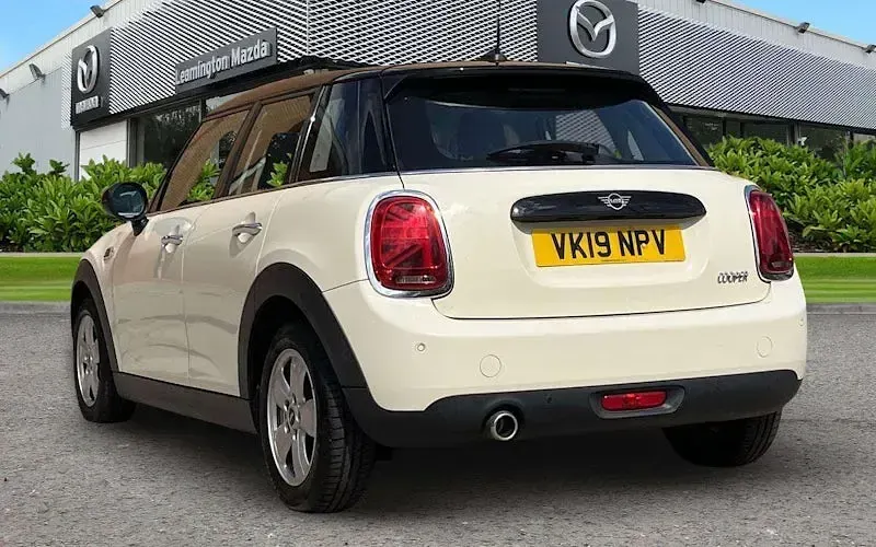 Used Mini Cooper Classic 136 HP (100 kW) 2019 White Hatchback