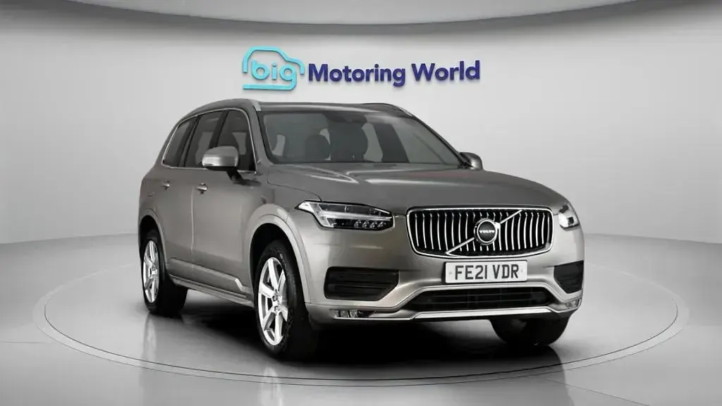 Used Volvo XC90 Momentum 235 HP (172 kW) 2021 Grey SUV