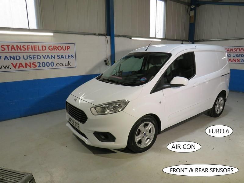 Used Ford Transit Limited 100 HP (73 kW) 2022 White Van