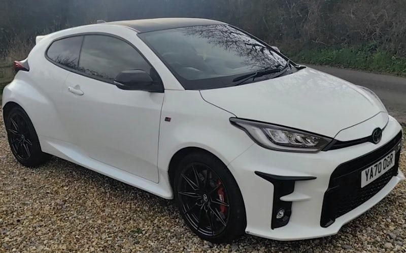 Used Toyota Yaris 261 HP (191 kW) 2021 White Hatchback